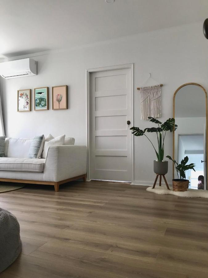Bright & Comfy Stay In Newly Renovated Home With Parking Auckland Zewnętrze zdjęcie